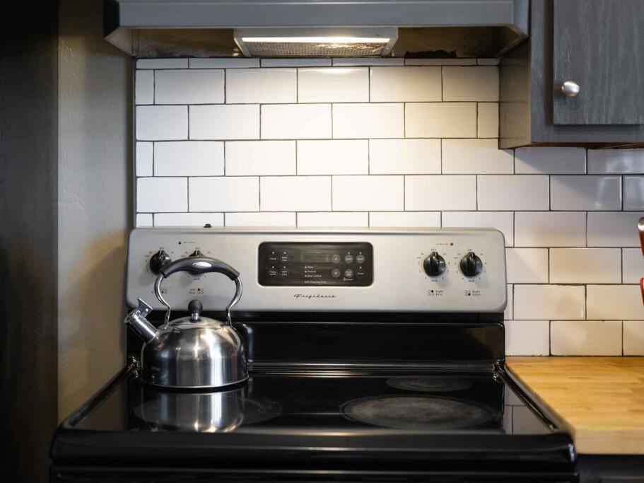 Stonegate Lodge Bear'S Den Kitchen, Pool, Firepit, Wifi ,Smart Tvs Eureka Springs Exterior photo